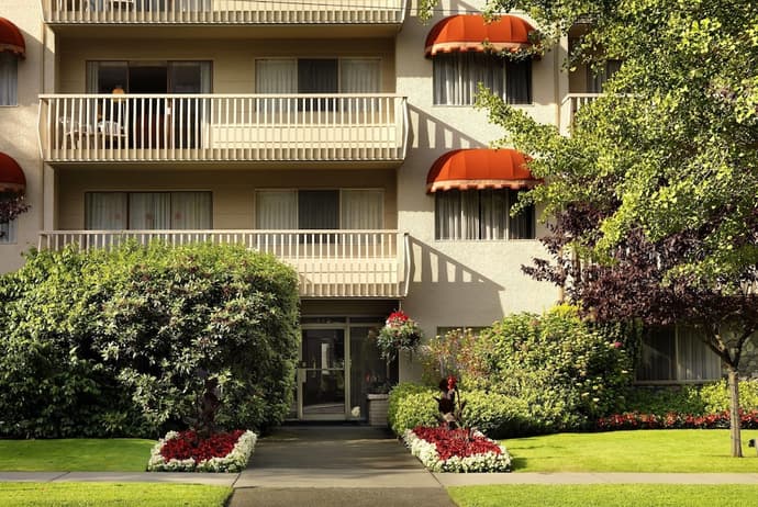 Royal Scot Hotel & Suites, Primary image