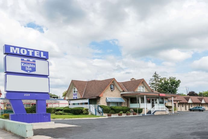 Knights Inn London, Primary image