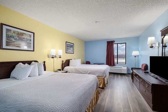 Days Inn by Wyndham Battlefield Rd/Hwy 65