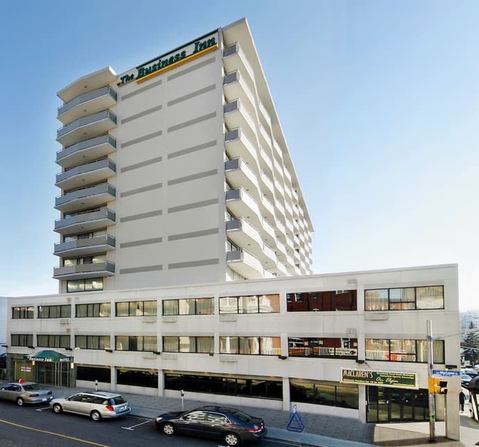 The Business Inn, Primary image