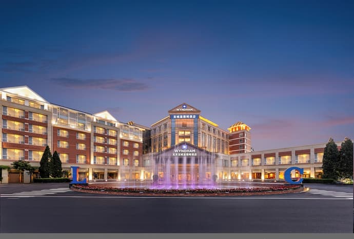 Wyndham Beijing North Hotel