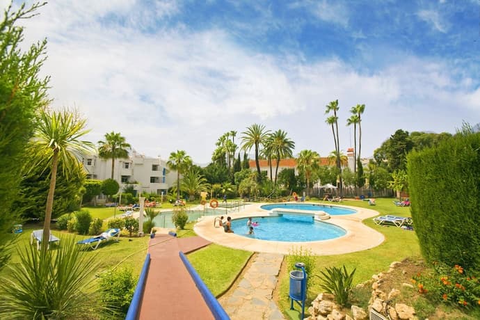 Apartamentos Ona Campanario