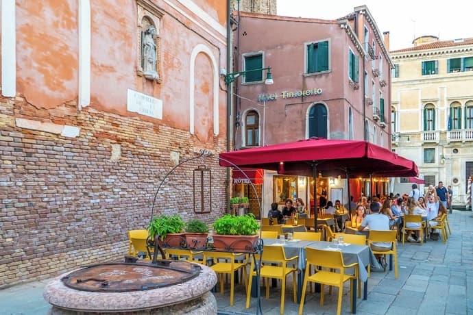 Hotel Tintoretto, Primary image