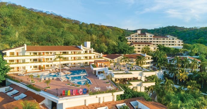 Park Royal Beach Huatulco – All Inclusive, Primary image