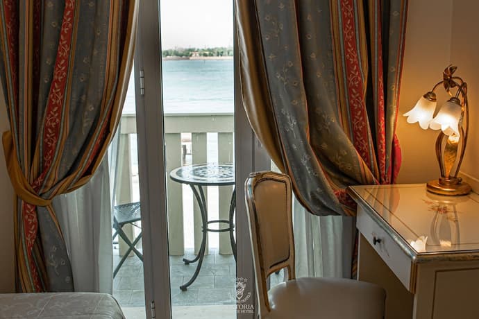 Viktoria Palace Hotel