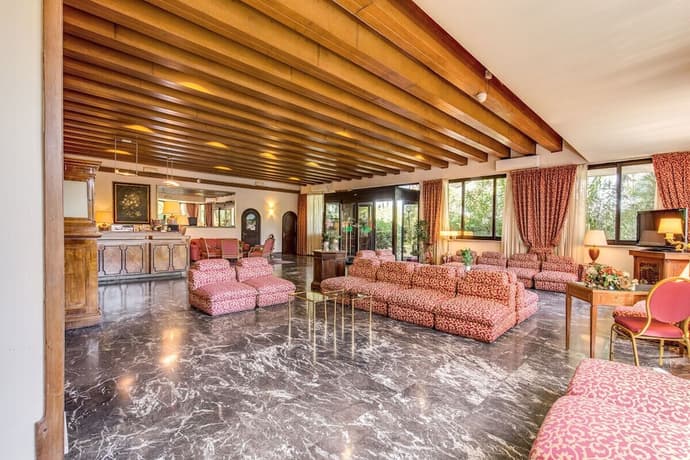 Pinewood Hotel Rome, Primary image