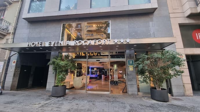 Evenia Rocafort, Primary image