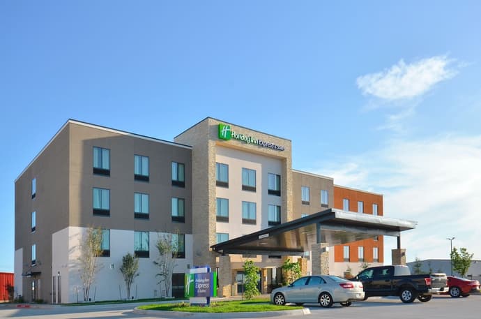 Holiday Inn Express & Suites Oklahoma City Mid - Arpt Area by IHG, Primary image