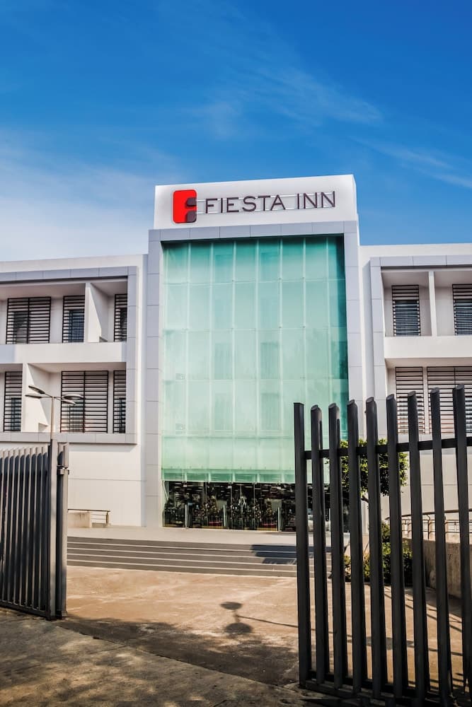 Fiesta Inn Plaza Central Aeropuerto