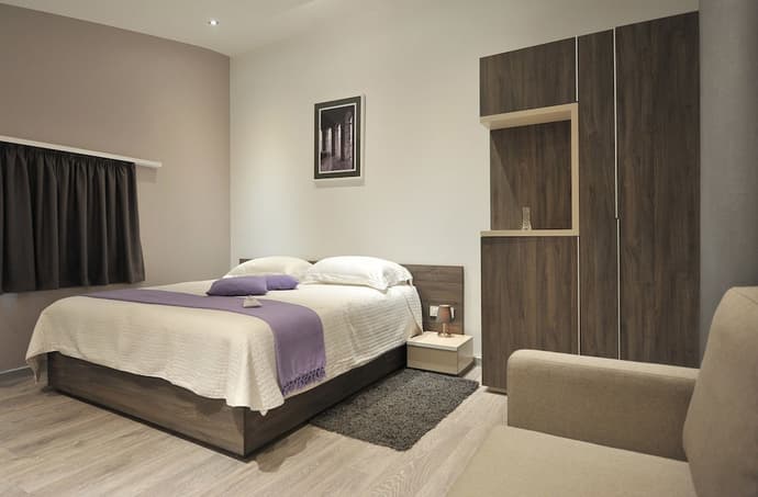 Lavandula, Primary image