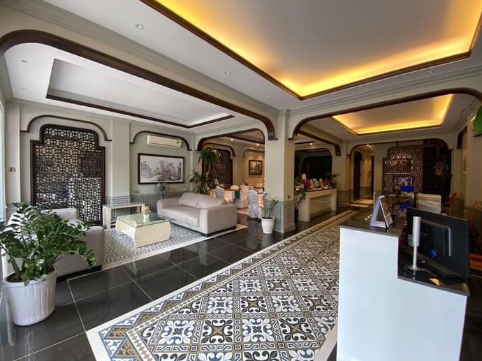 Bonne Nuit Hotel