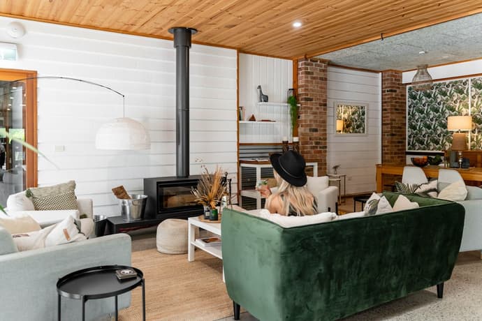 Bay and Bush, Jervis Bay, Primary image