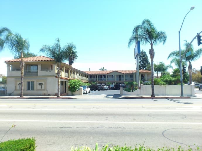 Santa Ana Travel Inn