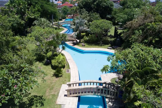 The Cakra Hotel, Primary image