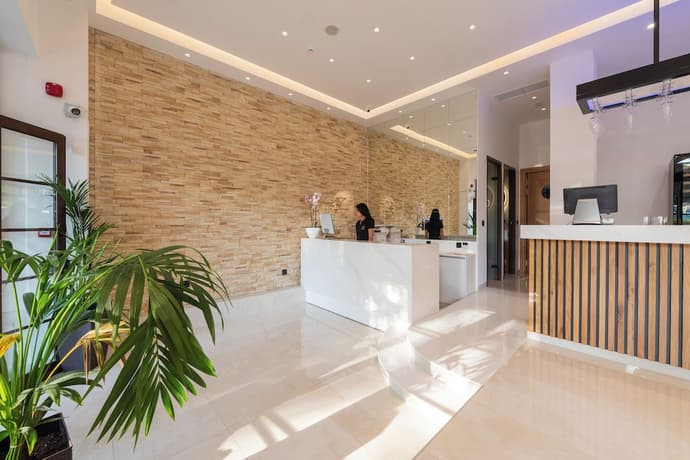 The Wine Hotel, Reception