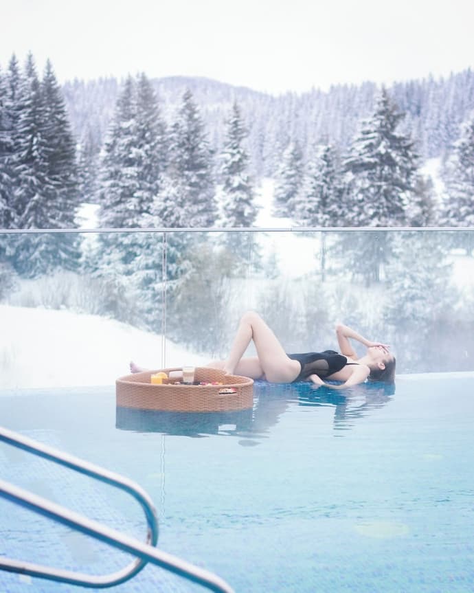 Elexus Poiana Brasov, Primary image