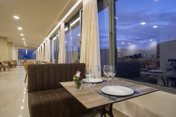 V Hotel Delphi, Primary image