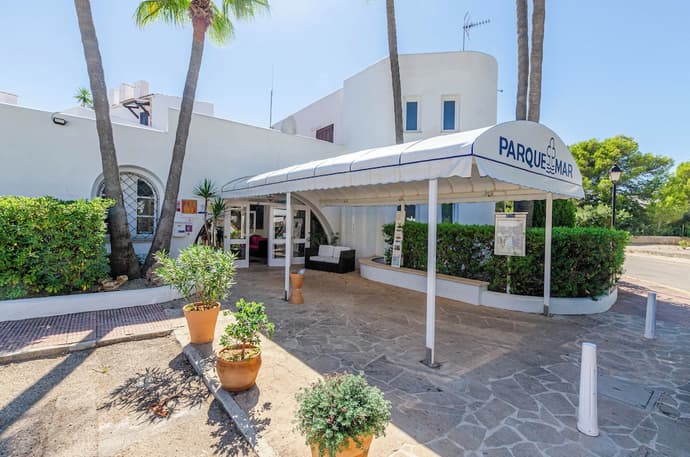 Parque Mar Apartments, Reception