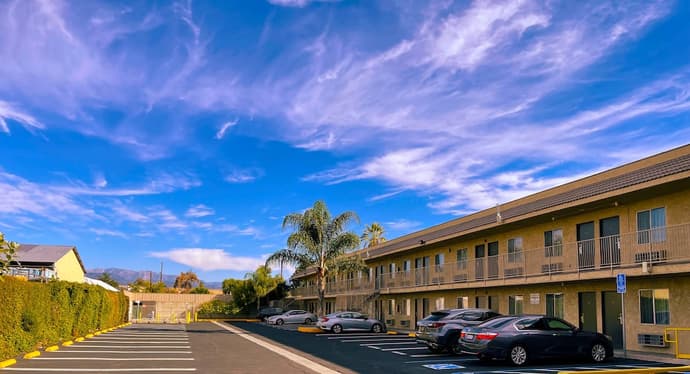 New Star Inn. El Monte, CA - Los Angeles