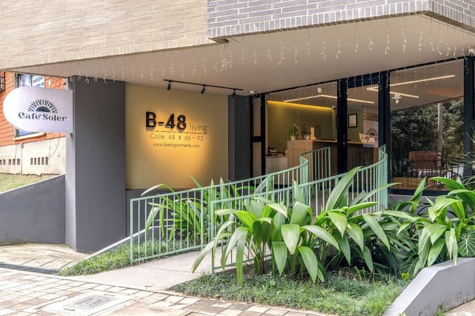 B 48 Living by B Rent