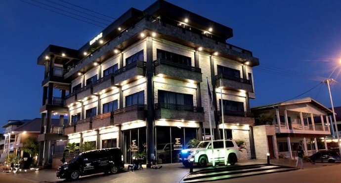 Empire 1 Celinastraat Paramaribo, Primary image