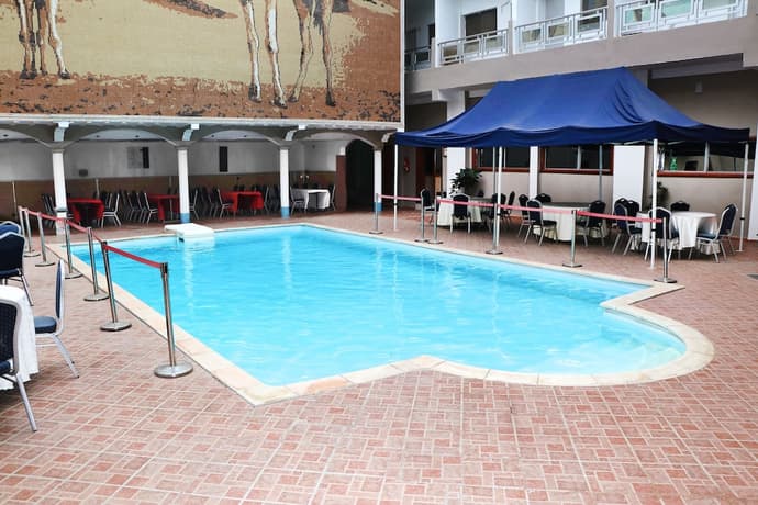 Hôtel Hayatt, Primary image