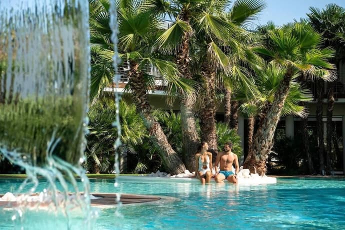 Color Hotel Style, Design & Gourmet, Primary image