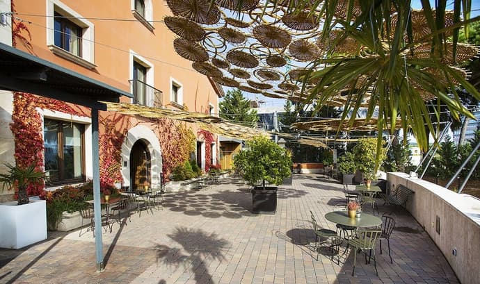 Qgat Suites & Events