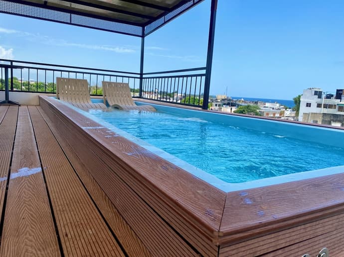 RIG Colonial Experience, Primary image