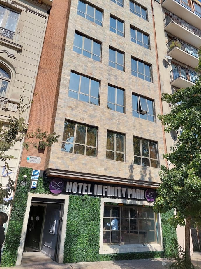 Hotel Infinity Park Santiago