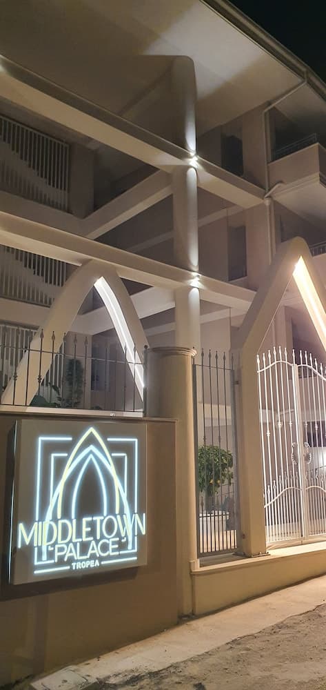 MIDDLE TOWN PALACE TROPEA, Primary image