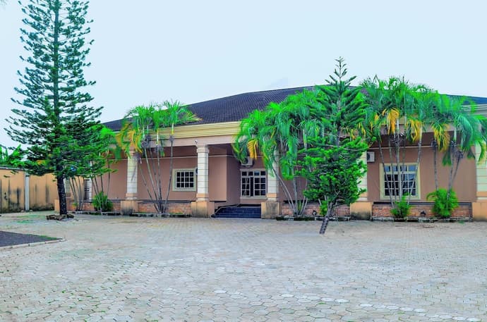 Hotel Adonai Limited, Primary image