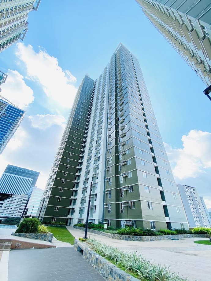 Avida Riala Towers by P&J