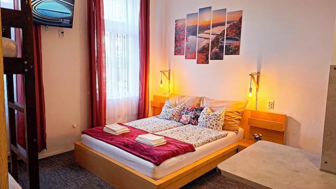 GoodMo Budapest Smart Rooms, Primary image