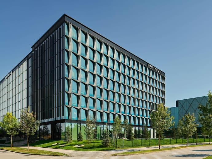 Pullman Zagreb, Primary image