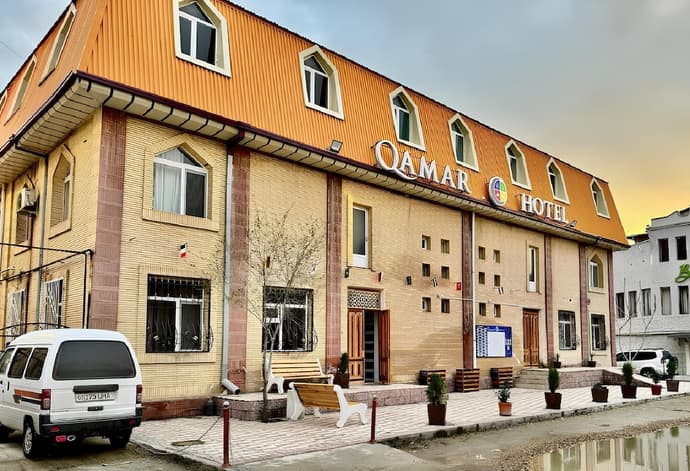 Qamar Hotel