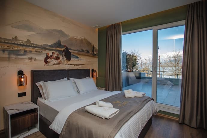 Hotel Flaer, Primary image