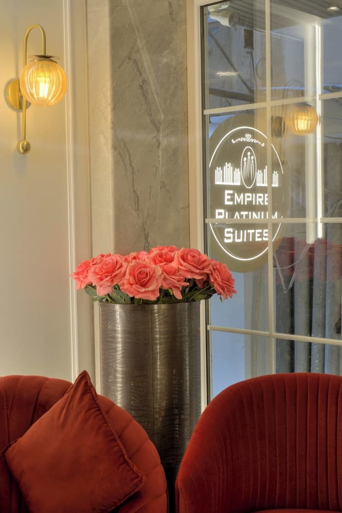 Empire Platinum Suites, Primary image