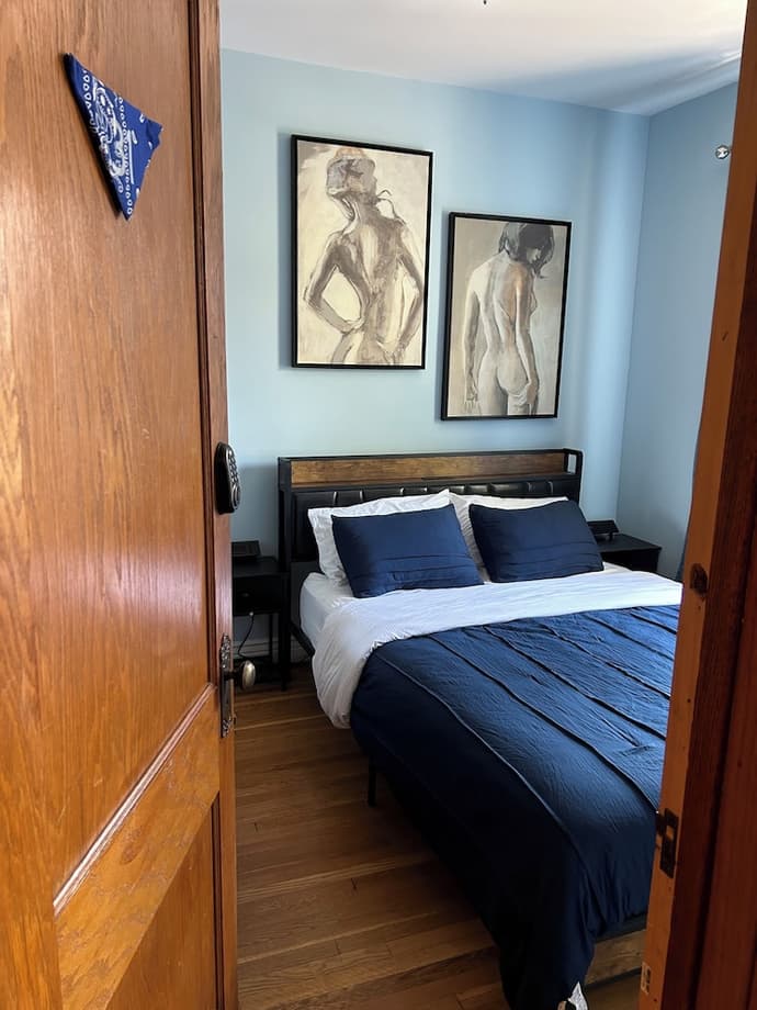 Dorothy's, Primary image