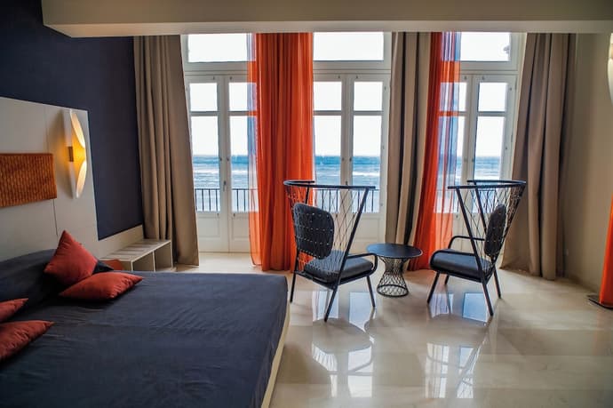 Central Gallery Rooms