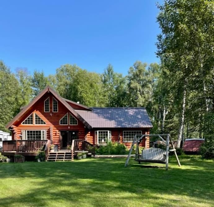 Meandering Moose Lodging, Primary image