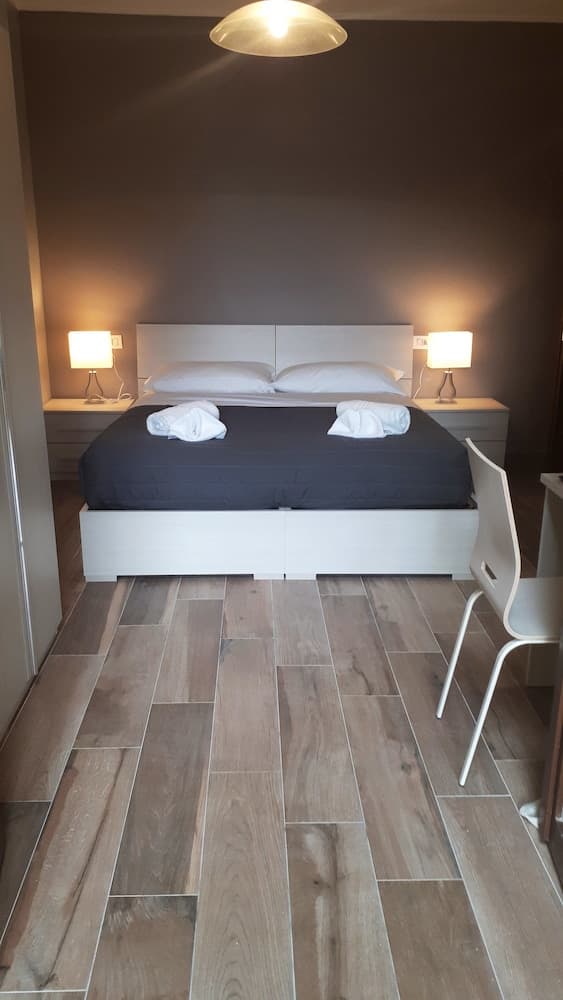 Central Park B&B, Primary image