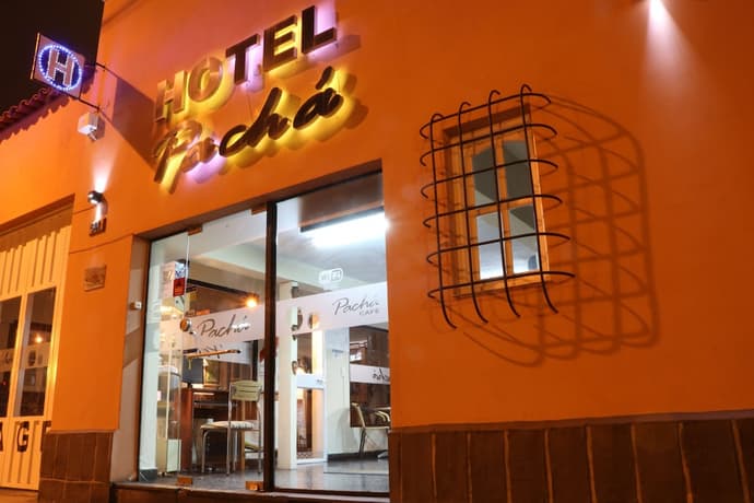 Hotel Pachá