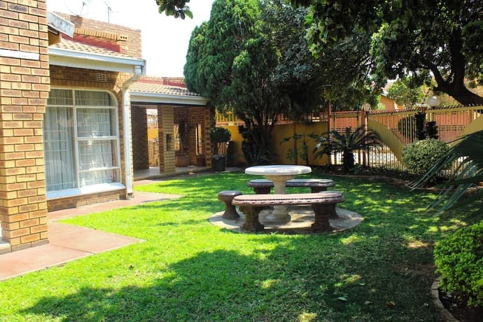 Mosele wa Pula Guesthouse