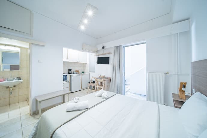 City Center Studios by Cretan Houses