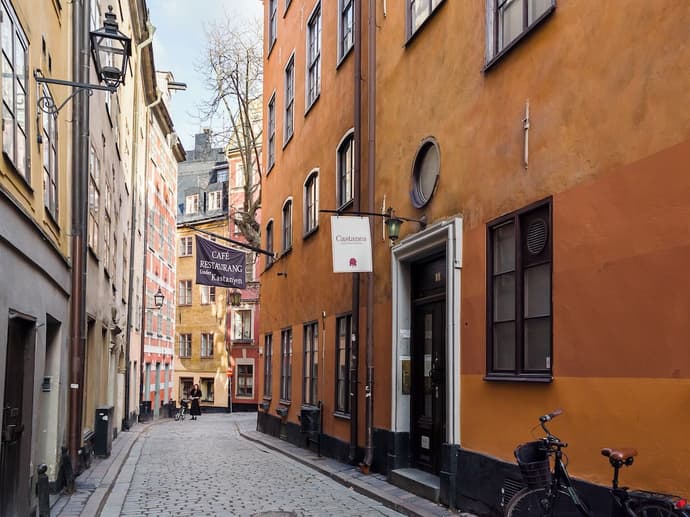 Castanea Old Town Hostel