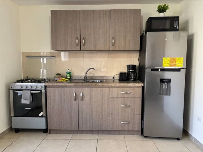 Hacienda Apartments near the beach, Primary image