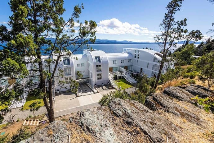 B612 Bariloche, Primary image