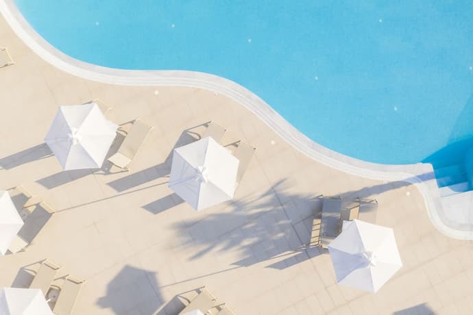 Apollon Kos, Primary image