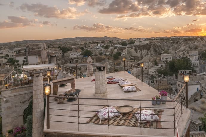 Elika Cave Suites & Spa